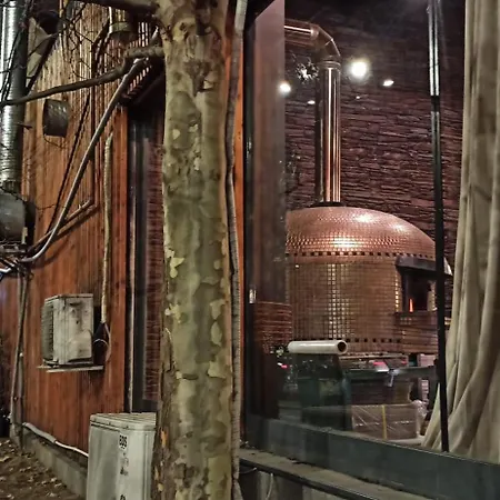 Cozy Magic House - Unirii Square *