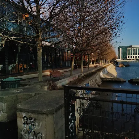 Cozy Magic House - Unirii Square *